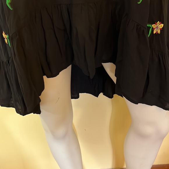 Jodifl BOHO Embroidered floral high low dress. - Picture 4 of 11